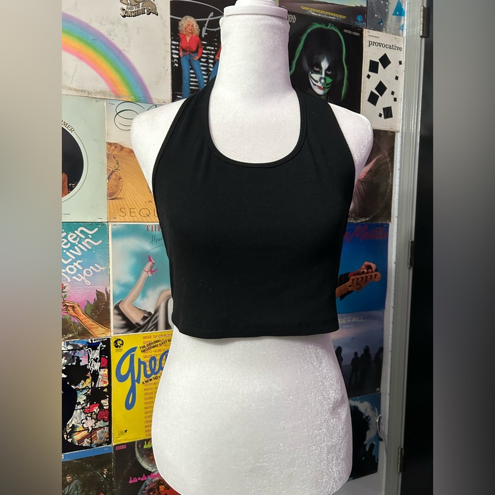 Black cropped halter top